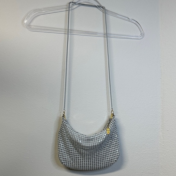 Vintage 80s Lyrella Silver Metal Mesh Gold Hardware Purse EUC - Picture 3 of 5